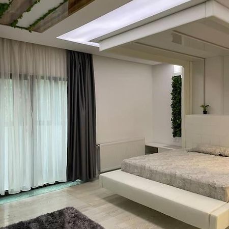 Apartament 2 Camere Baneasa ブカレスト エクステリア 写真
