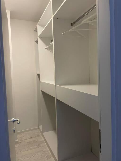Apartament 2 Camere Baneasa ブカレスト エクステリア 写真