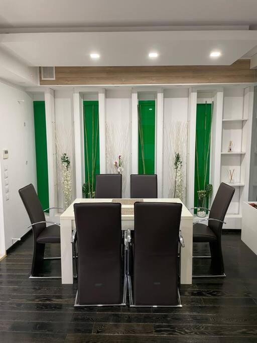Apartament 2 Camere Baneasa ブカレスト エクステリア 写真