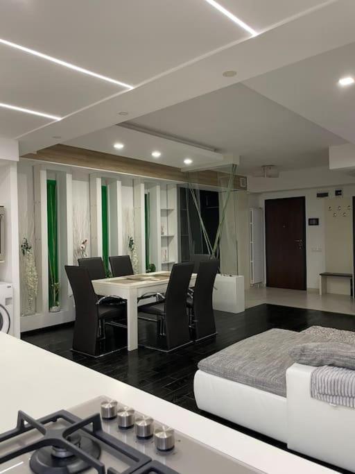 Apartament 2 Camere Baneasa ブカレスト エクステリア 写真